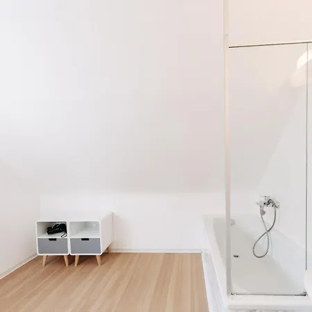 Grosszuegige Altbauwohnung Am By Stadtlandnest * 布雷根茨