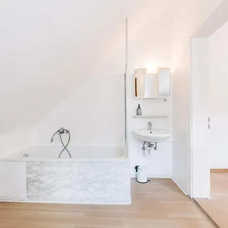 Grosszuegige Altbauwohnung Am By Stadtlandnest